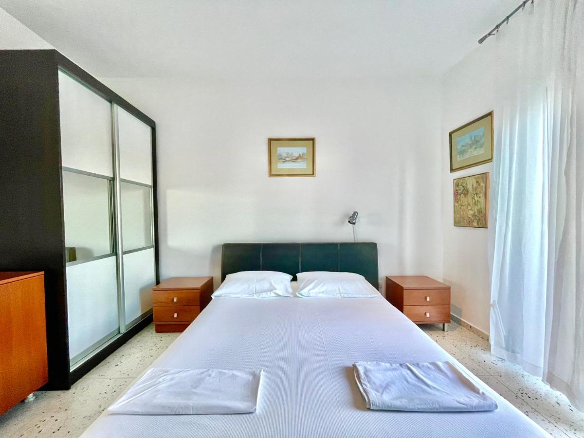 Sea View Milo Apartment *